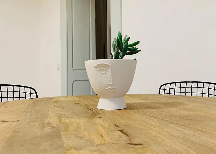 Casa Leonardo * לצ'ה