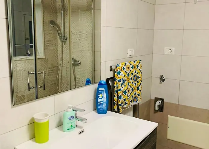 Casa Leonardo דירה לצ'ה